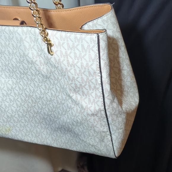 Michael Kors White Monogram Shoulder Bag - Picture 9 of 9